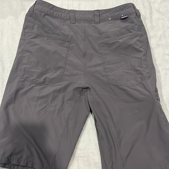 Patagonia hiking shorts - Picture 3 of 3